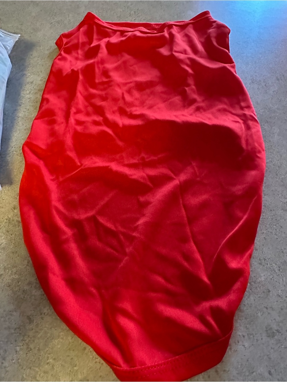 New in bag, 7 dog shirts never worn.